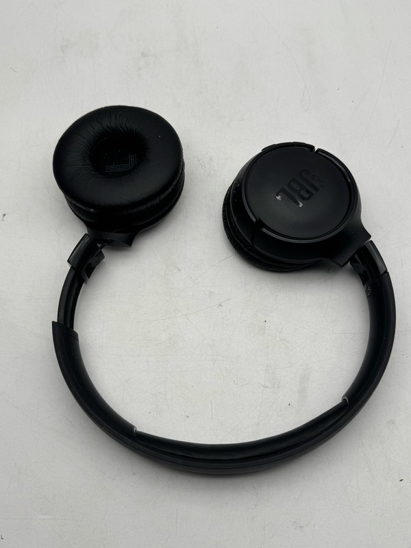 (BROKEN) JBL Tune 520BT Wireless On-Ear JBLT520BTBLKAM BT 5.3 Pure Bass gallery