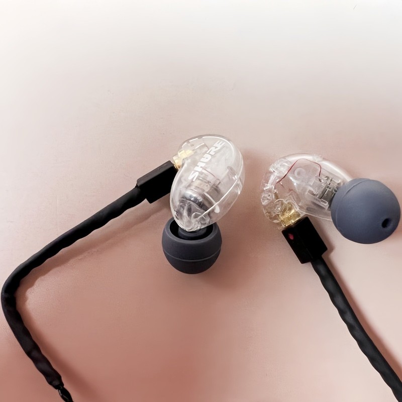 Shure SE215 Sound Isolating In-Ear Headphones 3.5mm Jack wired Clear Earphones gallery
