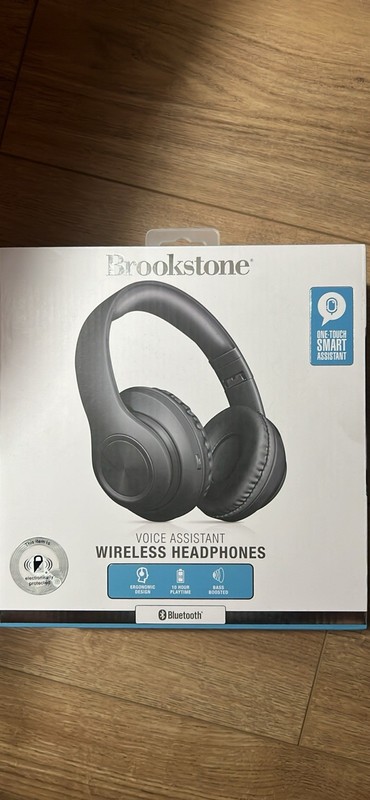 Brookstone Voice Assistant Bluetooth Wireless Over-Ear Headphones Mic Black