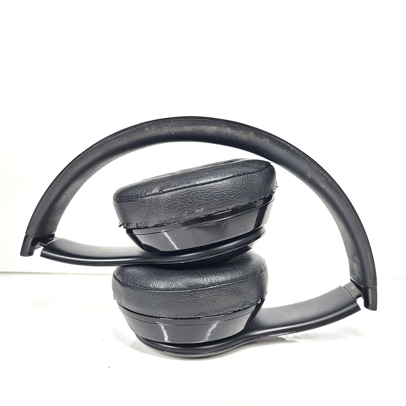Beats by Dr. Dre Beats Solo3 Wireless On-Ear Headphones - Matte Black A1796 gallery
