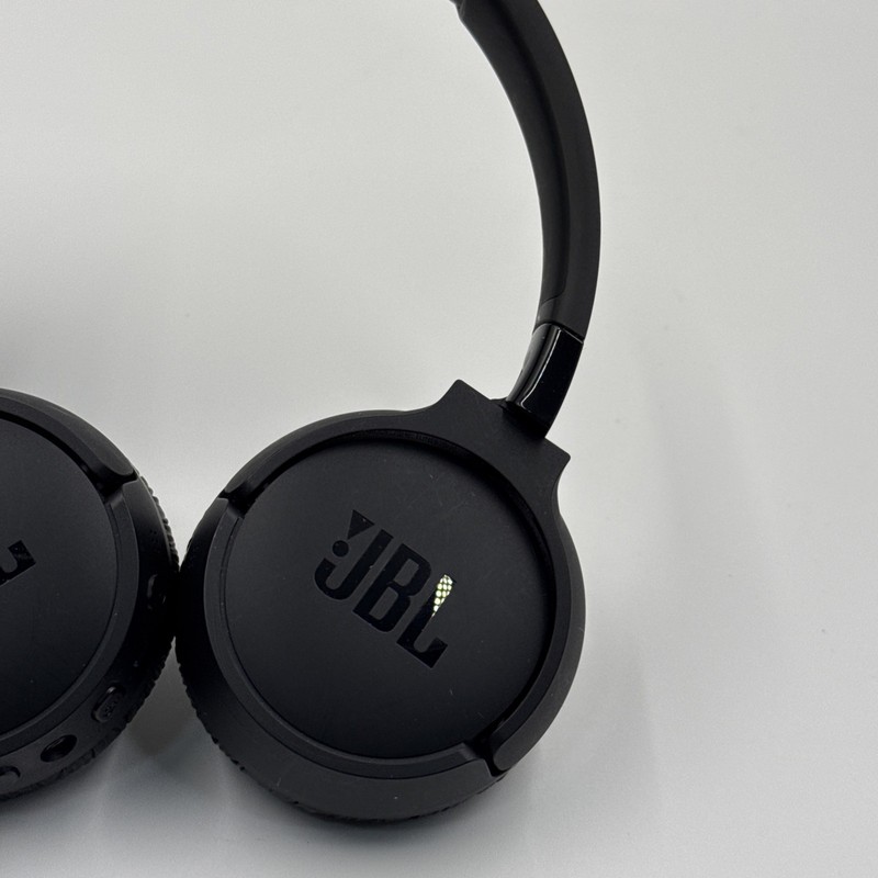 JBL Tune 670NC Wireless On-Ear Headphones with Adaptive Noise Cancelling - Great gallery