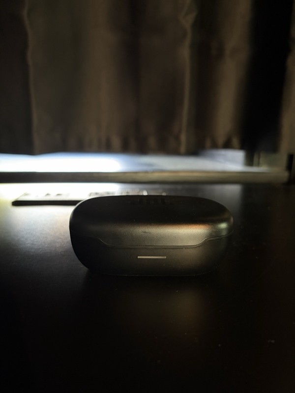 JBL Endurance Peak III wireless earbuds worn once no charger gallery