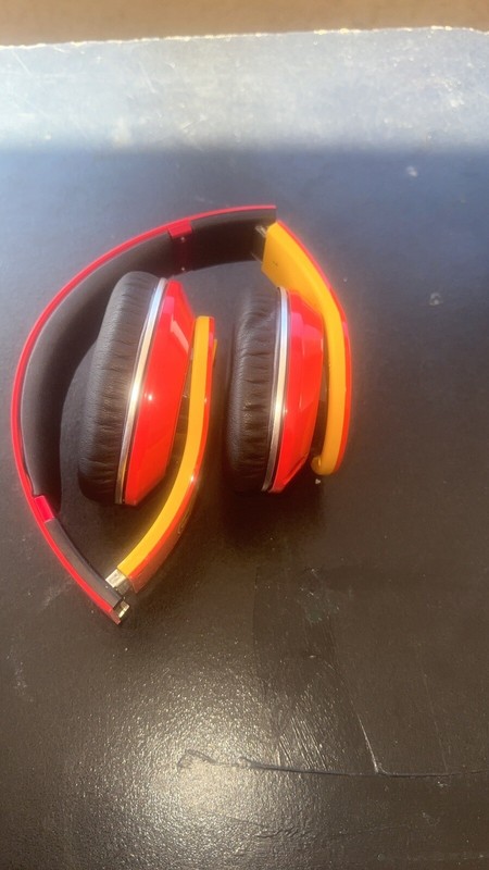 Ferrari BEATS BY DR DRE – Wired Leather Headphones Limited Edition TESTED w/case