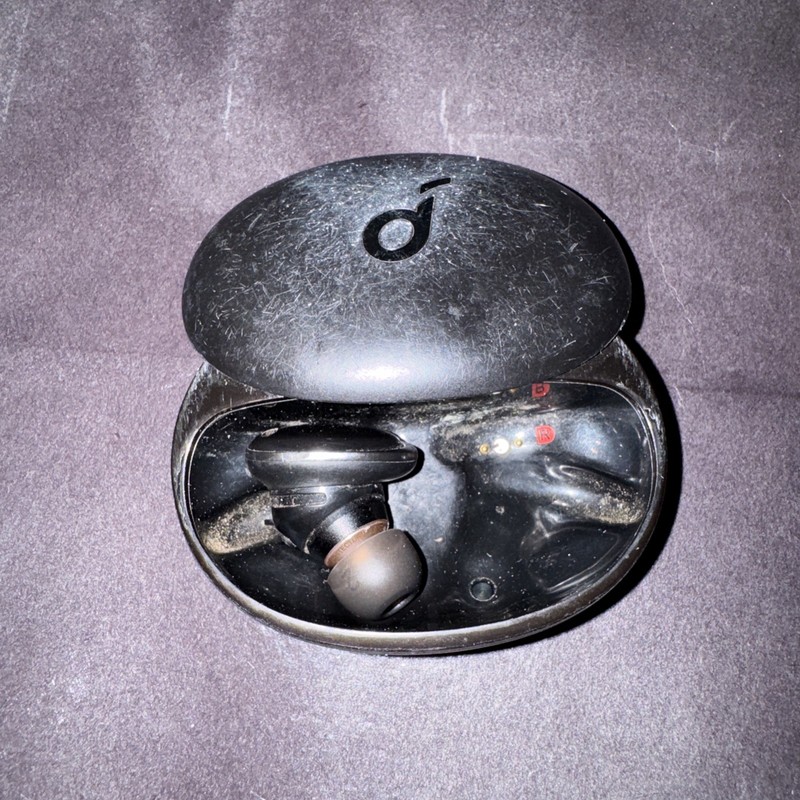Soundcore Liberty Pro 3 Earbud Black Anker A3952 FOR PARTS OR REPAIRS