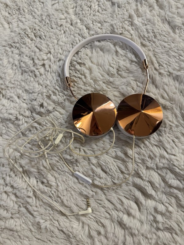 Frends Taylor White Leather Over-the-Ear Headphones – Rose Gold