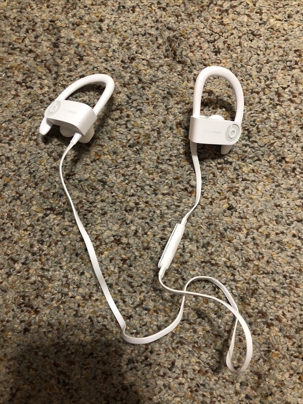 Beats by Dr. Dre ML8W2LL/A Powerbeats3 Wireless In-ear Headphone – White