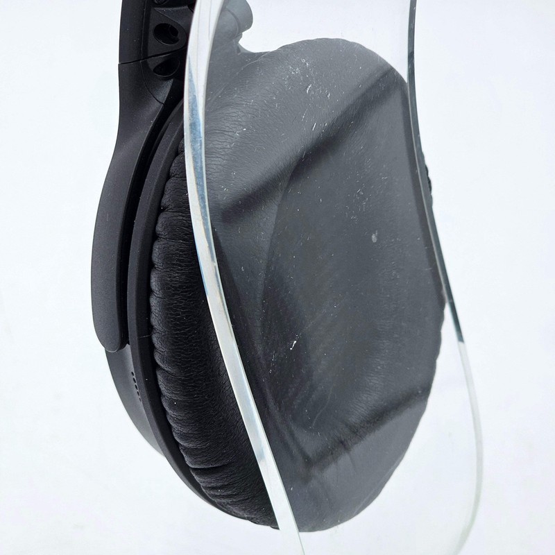 Bose QuietComfort 35 I QC 35 Over-Ear Wireless Bluetooth Headphones Black gallery