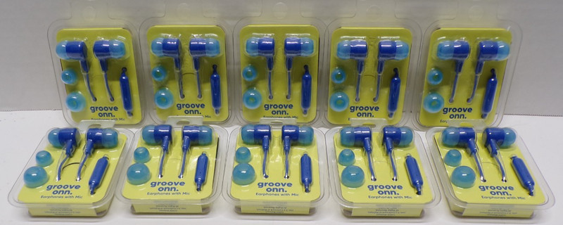 Lot of 10 Groove Onn. Earphones With Microphone With 3 Tips Each