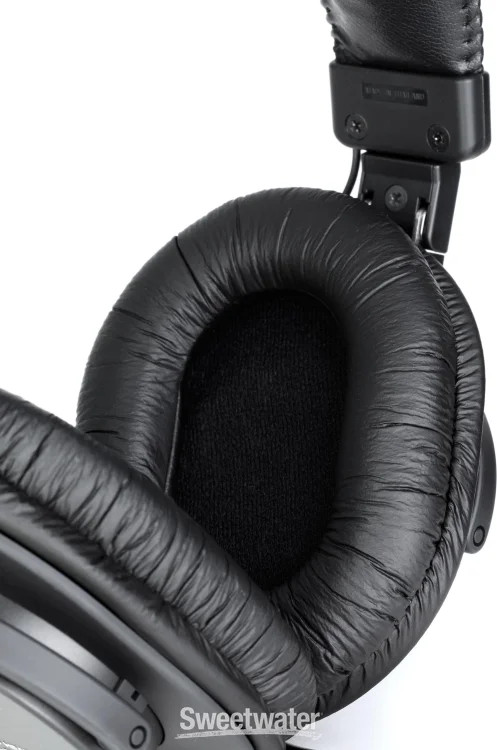 Sony MDR-7506 Closed-back Professional Headphones gallery