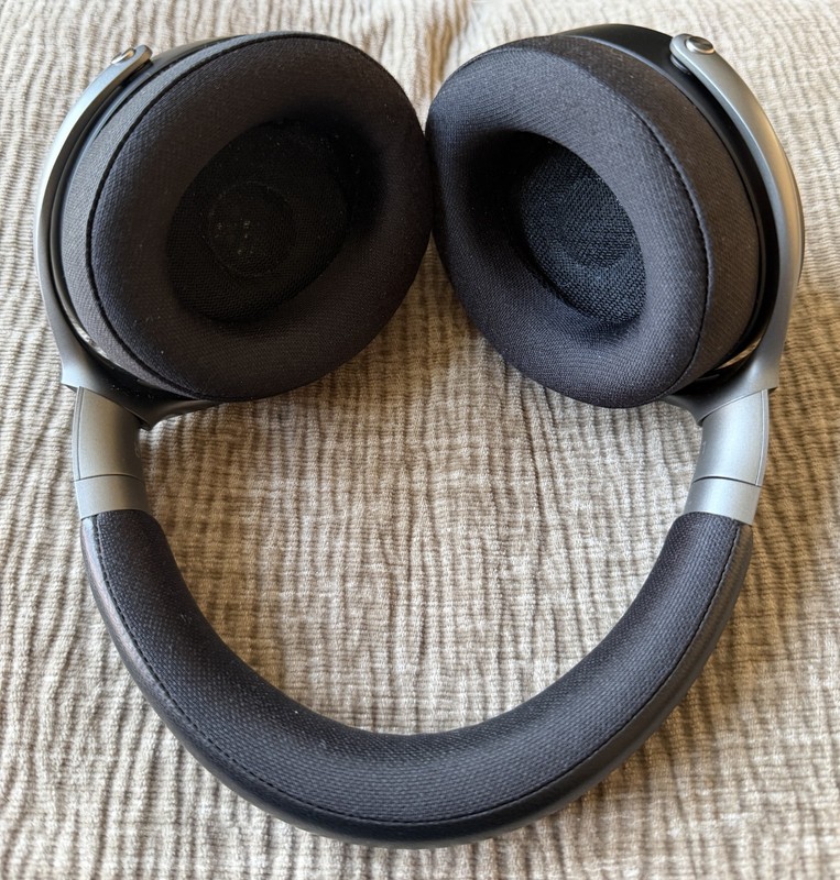 NiB Focal Lensys Professional ~ Closed-Back Over-Ear Headphones gallery