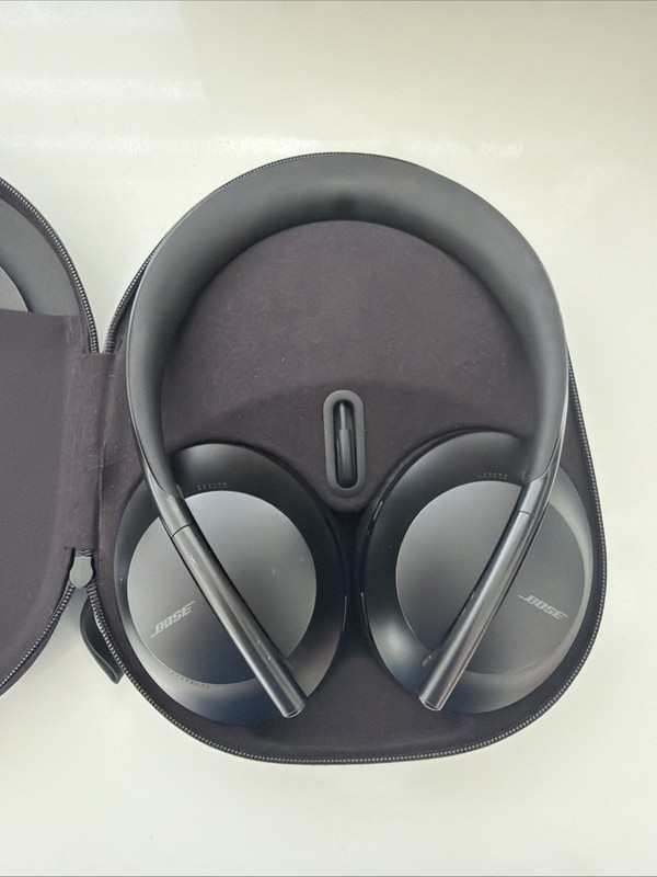 Bose NC700 Noise Cancelling Over-Ear Headphones Bluetooth Wireless Headset