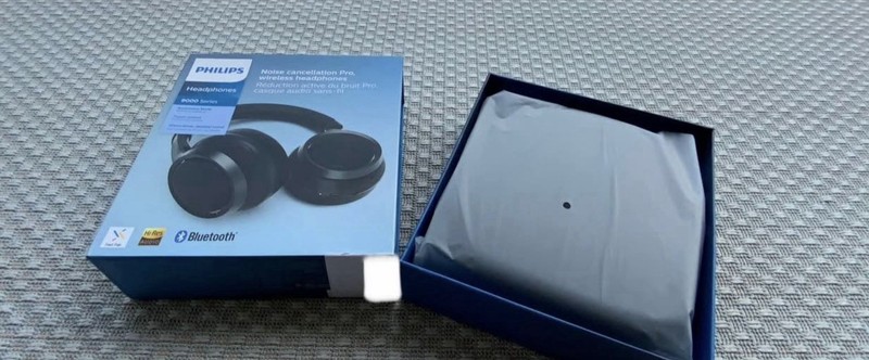 Phillips 9000 Series Pro Hybrid Headphones Wireless Noise Cancelling Bluetooth gallery