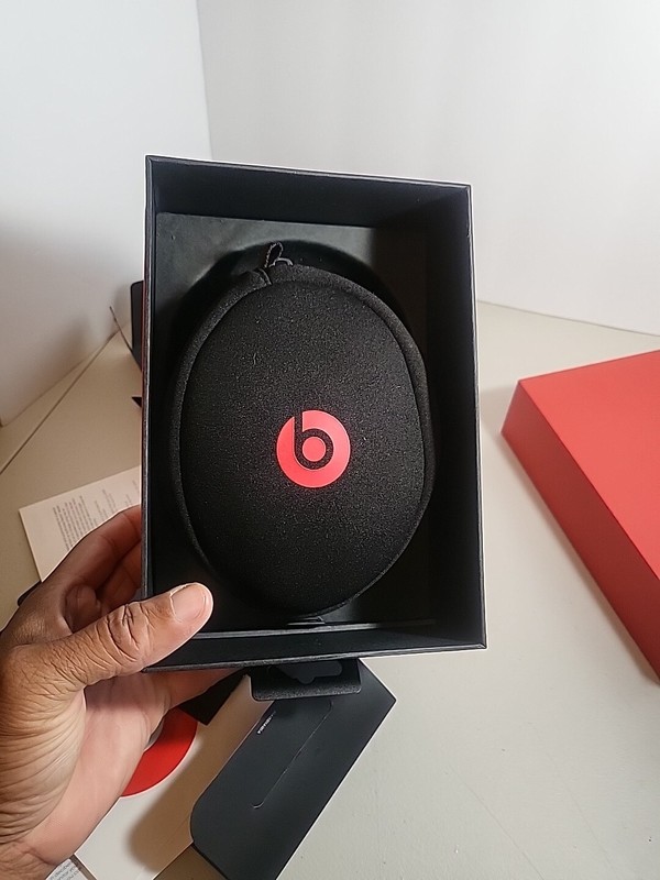 Beats by Dr. Dre Solo Authentic Headphones Blue- No Earpad & Aux Cable FOR Parts gallery