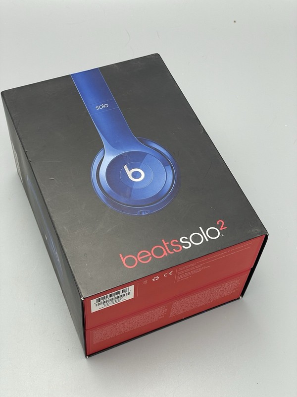 Beats By Dr. Dre Solo 2 EMPTY BOX ONLY for Blue Model B0518 Part No. MHBJ2AWA