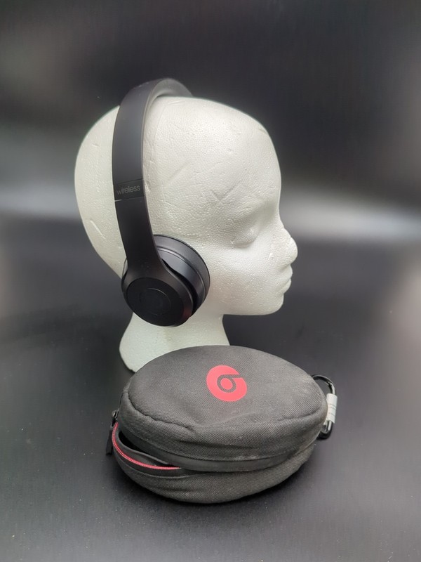 Beats by Dr. Dre Solo3 Bluetooth Wireless On-Ear Headphones – Black MX432LL/A