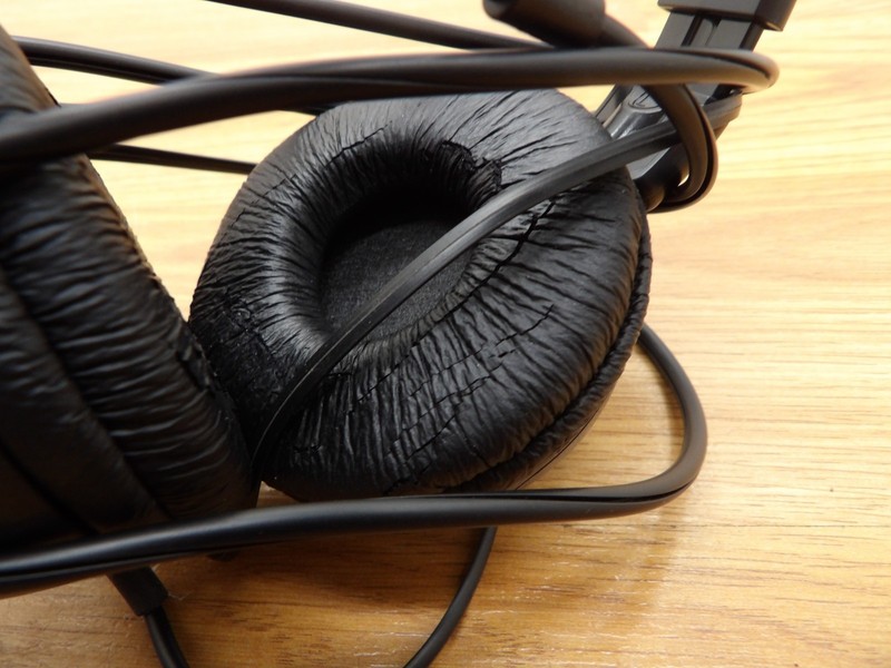 Lot Of 2 Sony MDR-ZX100 Stereo Headphones Black Tested & Works-FREE SHIPPING! gallery