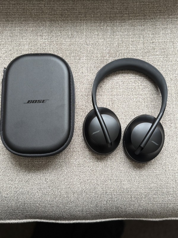 Bose 700 Noise Cancelling Headphones – Black