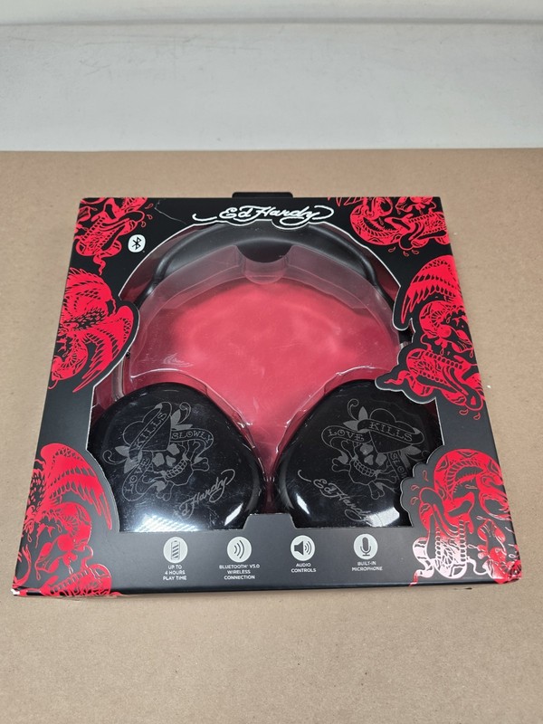 Ed Hardy Wireless Headphones Love Kills Slowly Black New Sealed