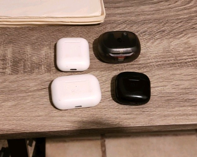 Collection of Functional Headphones (read description)